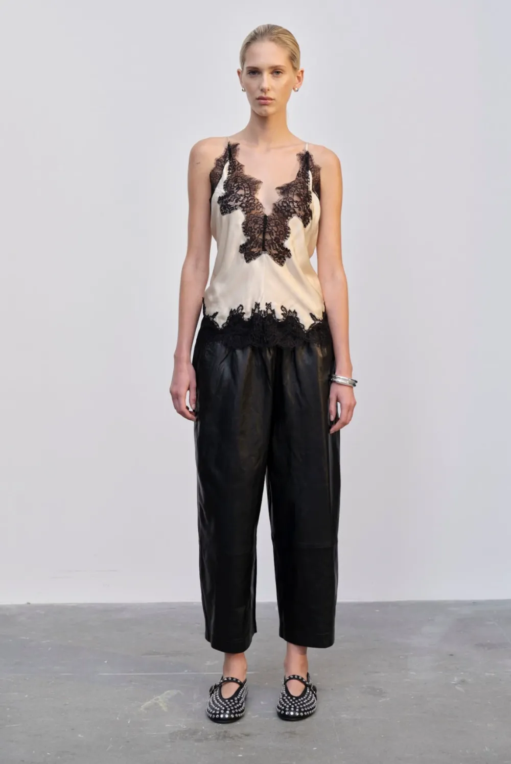 Without Sleeves*HERSKIND - Zew Top CREME/BLACK
