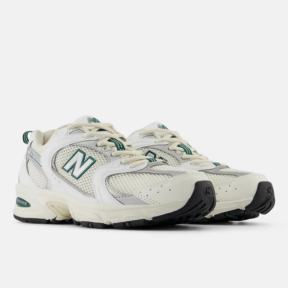 Baskets*New Balance - Sneakers MR530SX Sea Salt White and Marsh Green