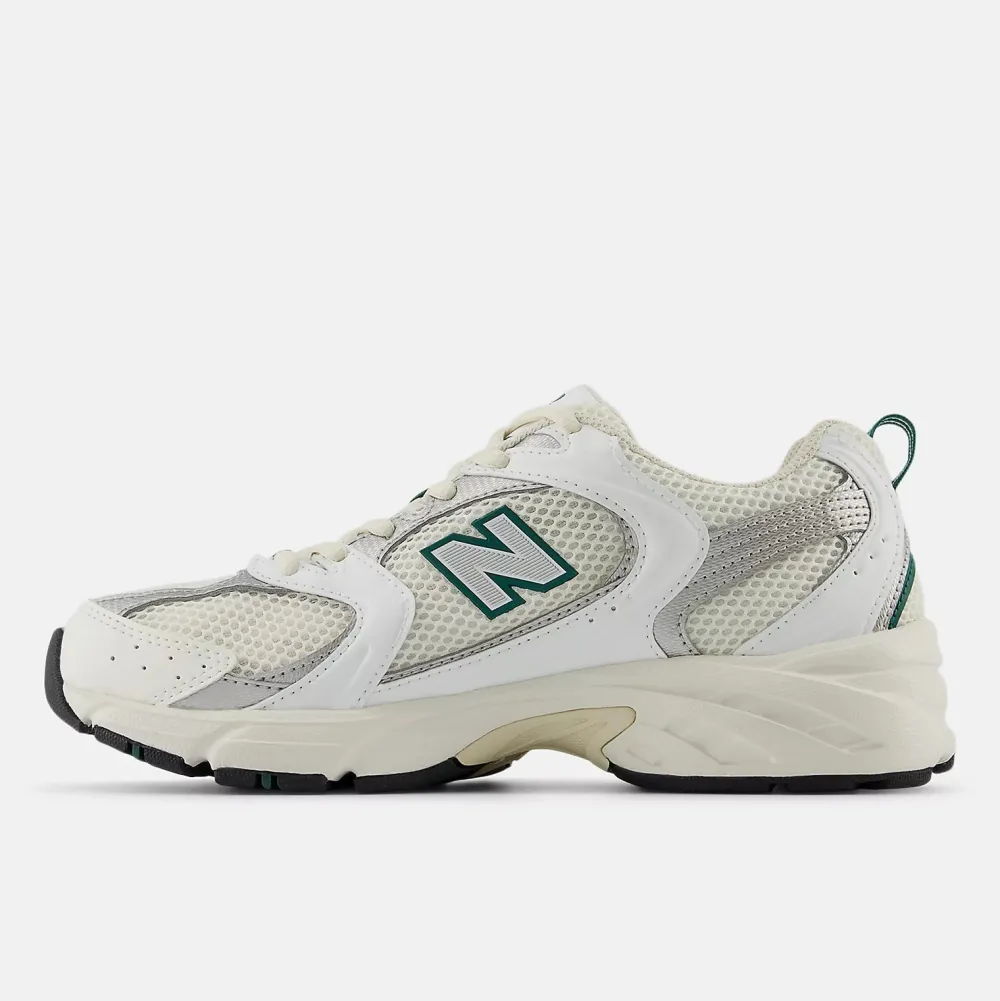 Baskets*New Balance - Sneakers MR530SX Sea Salt White and Marsh Green