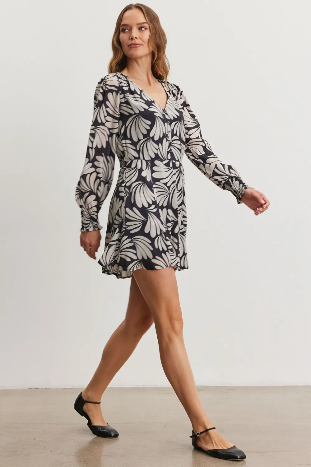 Short*Velvet - Tatti DS Tunisia Printed Viscose Dress BLACK/CREAM