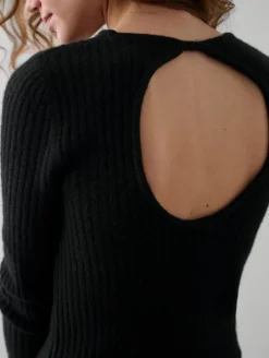 Wool & Cashmere*White and Warren White + Warren - Cashmere Open Back Ribbed Top BLACK